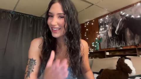 Ella online show from May 2026 12:12:02 PM