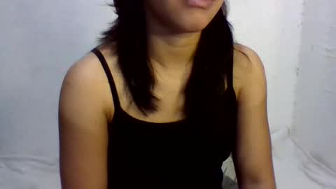 ella_babe25 online show from April 2026 09:24:01 PM