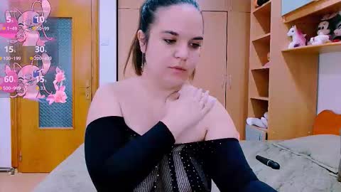 Snapshot of ella_diamonds chatting on October 2025 06:21:02 AM Ella online show from October 2025 06:21:02 AM