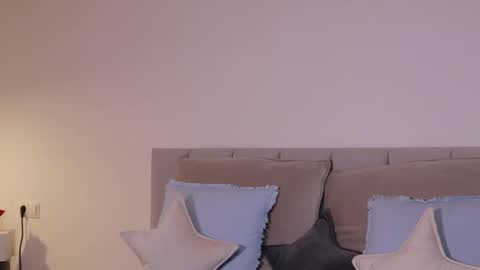 Snapshot of ella_twinkle chatting on February 2025 07:28:02 PM Ella online show from February 2025 07:28:02 PM