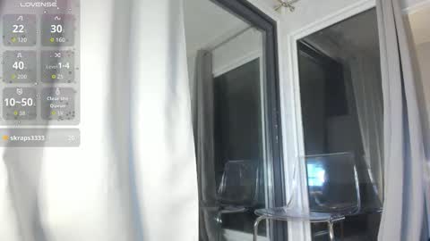 ella_vee online show from November 2025 03:50:02 AM