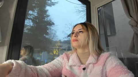 ella_vee online show from January 2026 06:06:02 AM