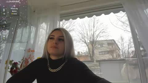 ella_vee online show from March 2026 07:34:02 AM