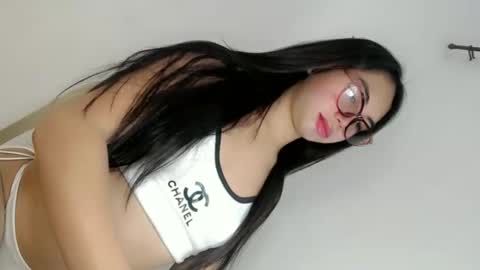 ella_walkerxxx online show from May 2026 11:32:01 PM