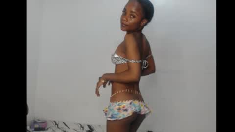 ella online show from December 2025 04:53:01 AM