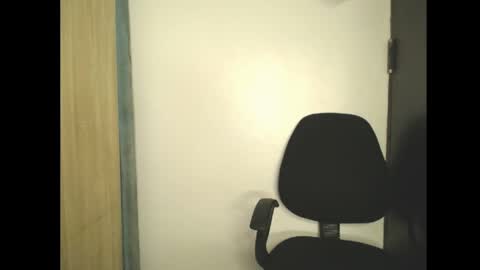 ella online show from May 2026 05:23:02 AM