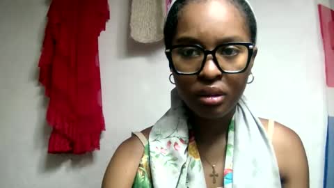 ellah245 online show from February 2026 02:48:02 PM