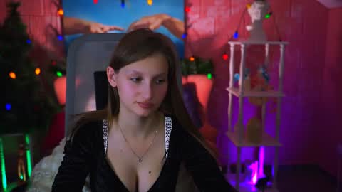 Ella online show from December 2024 09:59:02 AM