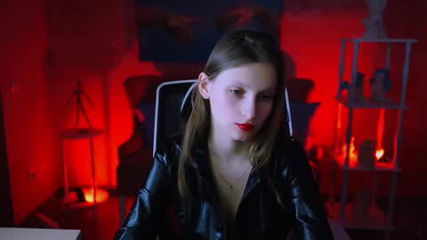 Ella online show from February 2025 01:02:01 PM