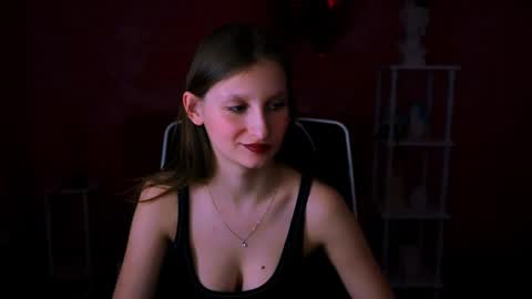 Ella online show from March 2025 10:19:01 AM