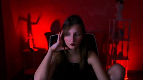 Ella online show from March 2025 01:51:01 PM