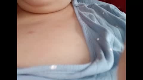 Snapshot of ellajossie chatting on November 2025 06:13:02 AM Ella online show from November 2025 06:13:02 AM