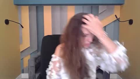 EllaLongs online show from September 2025 11:34:01 AM