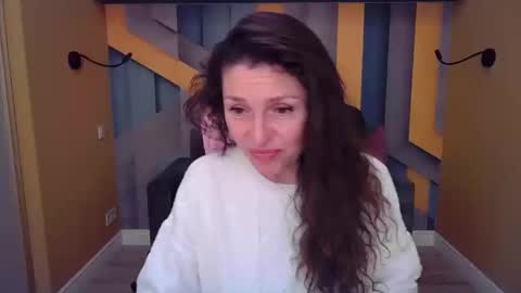 EllaLongs online show from February 2026 12:30:02 PM