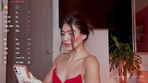 Ella online show from October 2025 12:33:01 AM