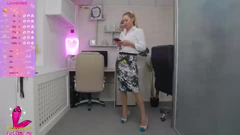            online show from September 2025 04:07:02 PM