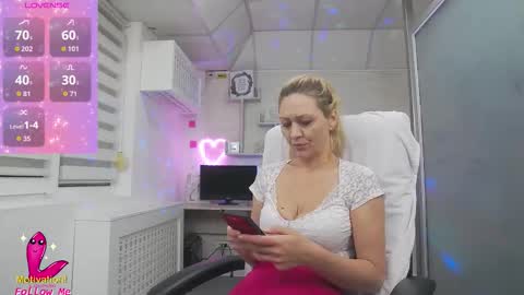            online show from September 2025 05:36:02 PM