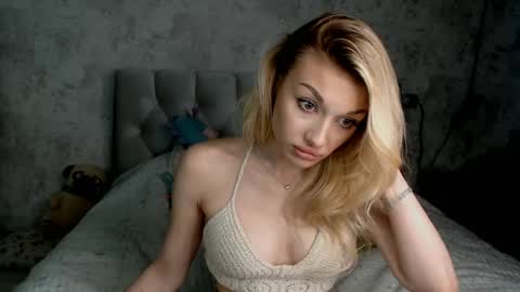 Snapshot of ellamilla chatting on June 2026 02:33:01 PM ellamilla online show from June 2026 02:33:01 PM