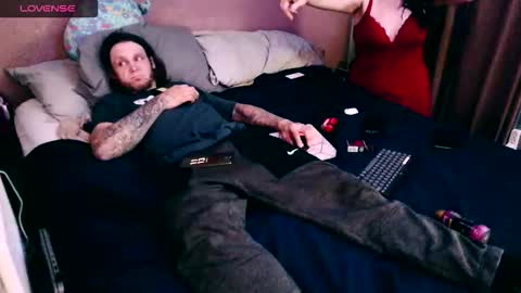 Ella online show from November 2025 04:23:02 AM