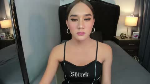 Sophia online show from December 2024 04:06:02 AM