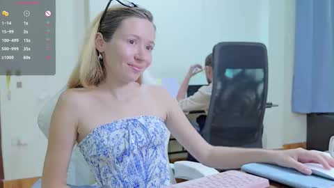 Snapshot of ellcrys chatting on September 2025 10:02:02 PM im Elsa lets go Subscribe to my OF and Youtube -35 online show from September 2025 10:02:02 PM