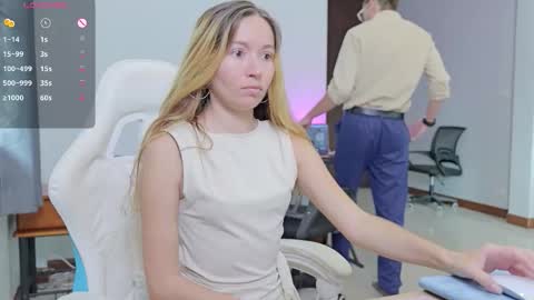 Snapshot of ellcrys chatting on September 2025 01:22:02 AM im Elsa lets go Subscribe to my OF and Youtube -35 online show from September 2025 01:22:02 AM