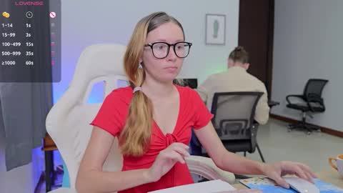 Snapshot of ellcrys chatting on October 2025 10:18:02 PM im Elsa lets go Subscribe to my OF and Youtube -35 online show from October 2025 10:18:02 PM