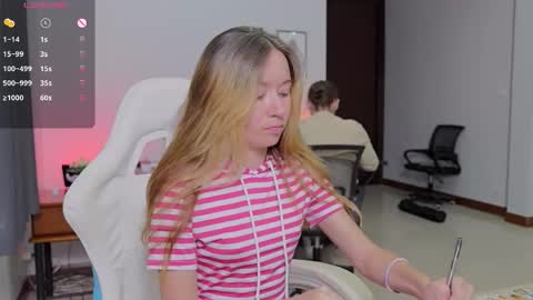 Snapshot of ellcrys chatting on October 2025 01:41:02 PM im Elsa lets go Subscribe to my OF and Youtube -35 online show from October 2025 01:41:02 PM