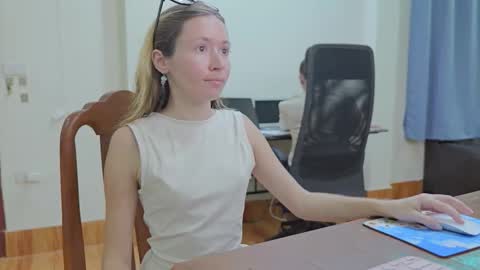 Snapshot of ellcrys chatting on October 2025 11:18:01 PM im Elsa lets go Subscribe to my OF and Youtube -35 online show from October 2025 11:18:01 PM