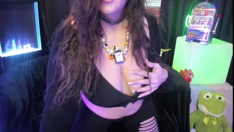 ELLE online show from January 2025 11:13:01 PM