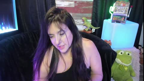 ELLE online show from February 2025 02:36:02 AM