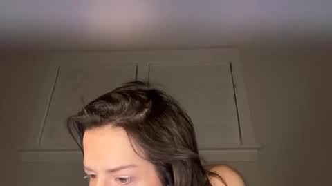 Elle67 online show from October 2025 05:54:02 AM