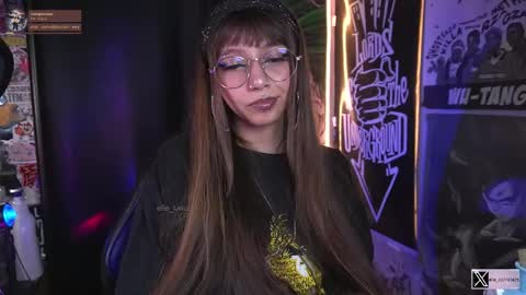 follow me on instagram .    online show from September 2025 09:31:02 PM