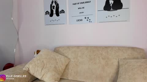 Yiss online show from February 2025 10:44:02 AM