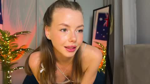 Ellie  --- Ill see you either on Friday or Saturday and definitely on Sunday  online show from January 2025 03:20:01 PM