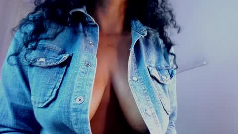  Ellie   online show from January 2025 03:29:02 PM