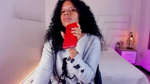  Ellie   online show from February 2025 12:13:02 PM