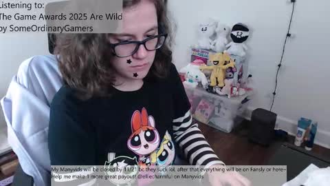 Snapshot of elliecharmful chatting on November 2025 12:22:01 AM Ellie Charmful online show from November 2025 12:22:01 AM