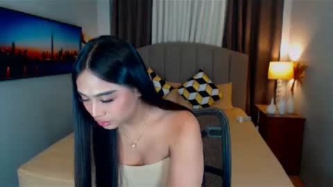 ellie online show from January 2025 08:53:01 PM