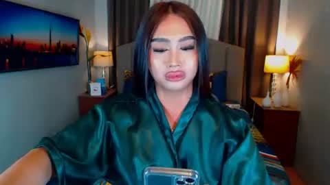 ellie online show from February 2025 11:04:02 PM