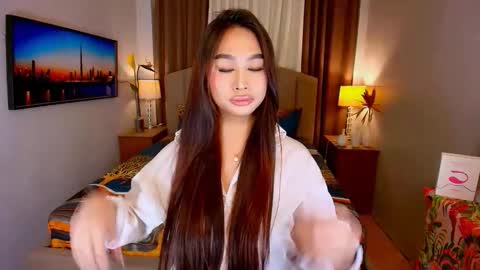 ellie online show from September 2025 07:04:01 PM