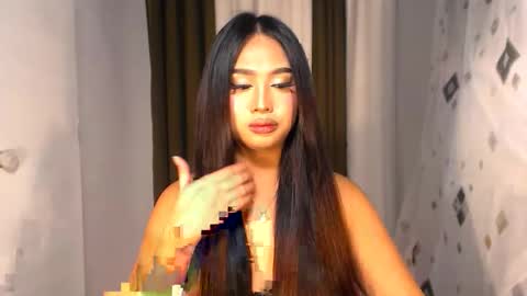 ellie online show from December 2025 05:40:02 PM