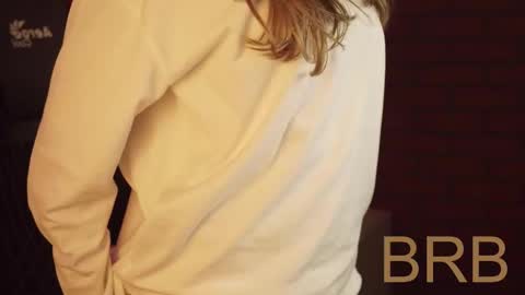 elliecutes online show from February 2025 11:31:02 AM