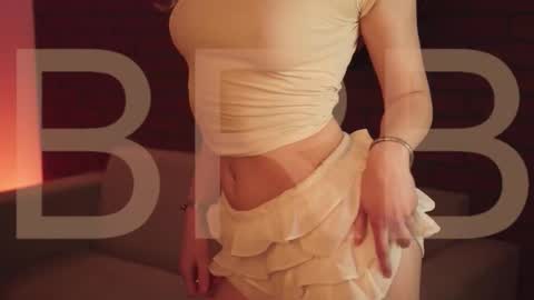 elliecutes online show from September 2025 05:18:01 AM