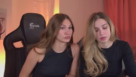 Snapshot of elliecutes chatting on May 2026 05:47:01 AM elliecutes online show from May 2026 05:47:01 AM