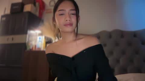 ellie online show from April 2026 05:00:02 AM