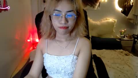 Snapshot of ellieyun chatting on October 2025 03:43:01 PM ellieyun online show from October 2025 03:43:01 PM