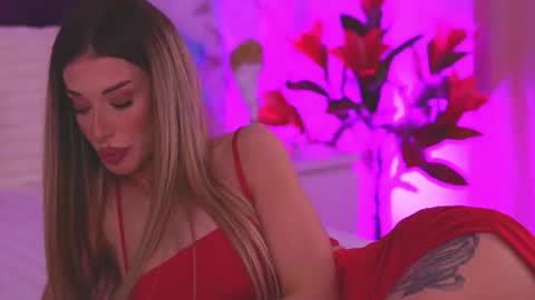 EllinaNuria online show from March 2026 06:36:01 PM