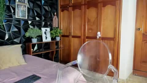 Elloit Colton online show from July 2026 09:06:02 PM