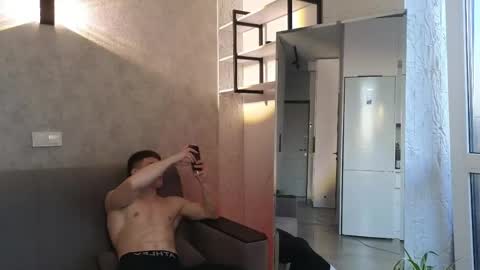 elliot_muscle04 online show from May 2026 04:23:01 PM